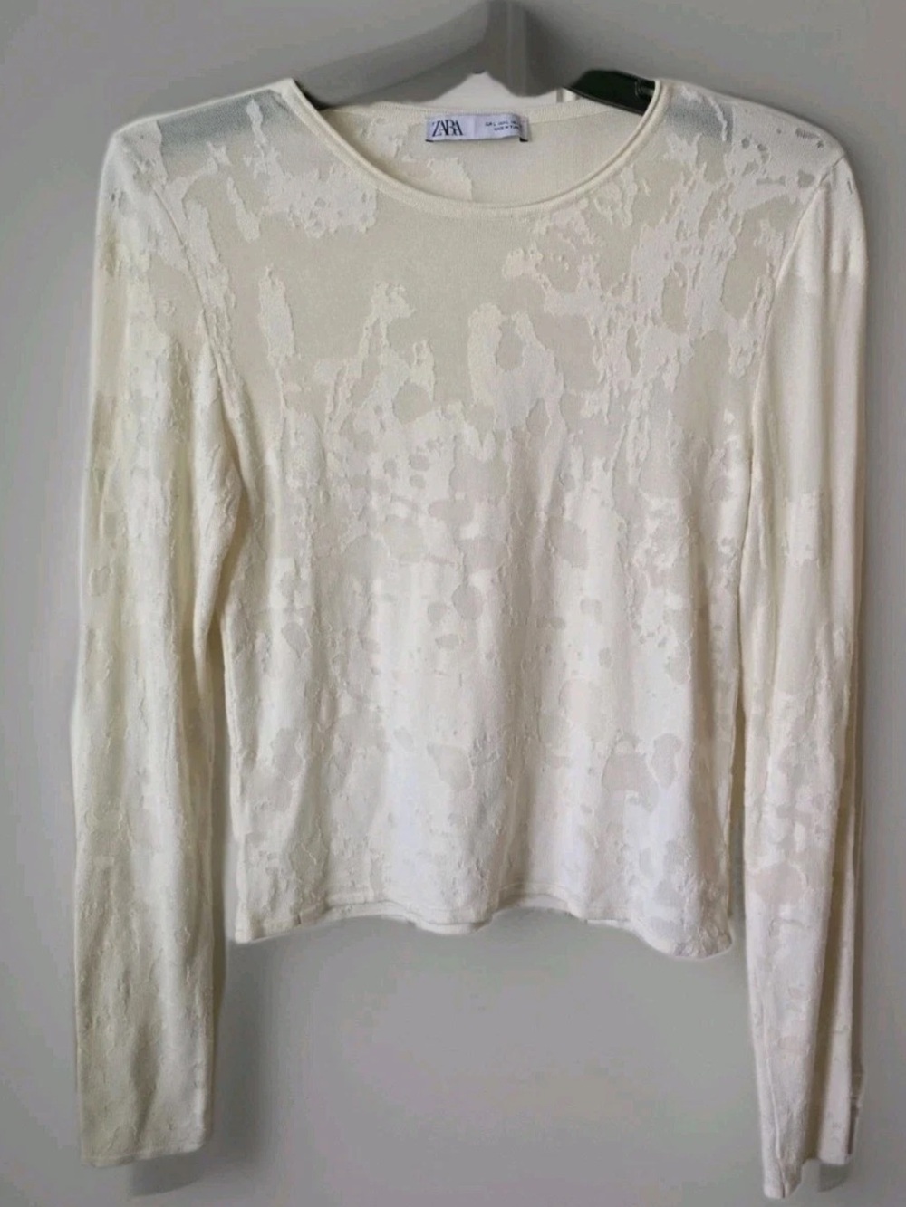 Zara Cream Textured Long-Sleeve Crewneck Top